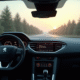 Intérieur d'une Peugeot 308 GT avec tableau de bord et airbags